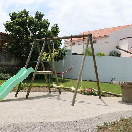 Casinha Verde Nadadouro Ngoại thất bức ảnh